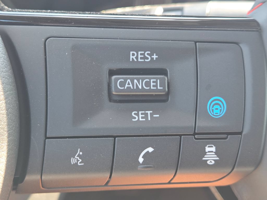 New 2026 Nissan Kicks SR w/ SR Premium Package AWD/4WD image 11