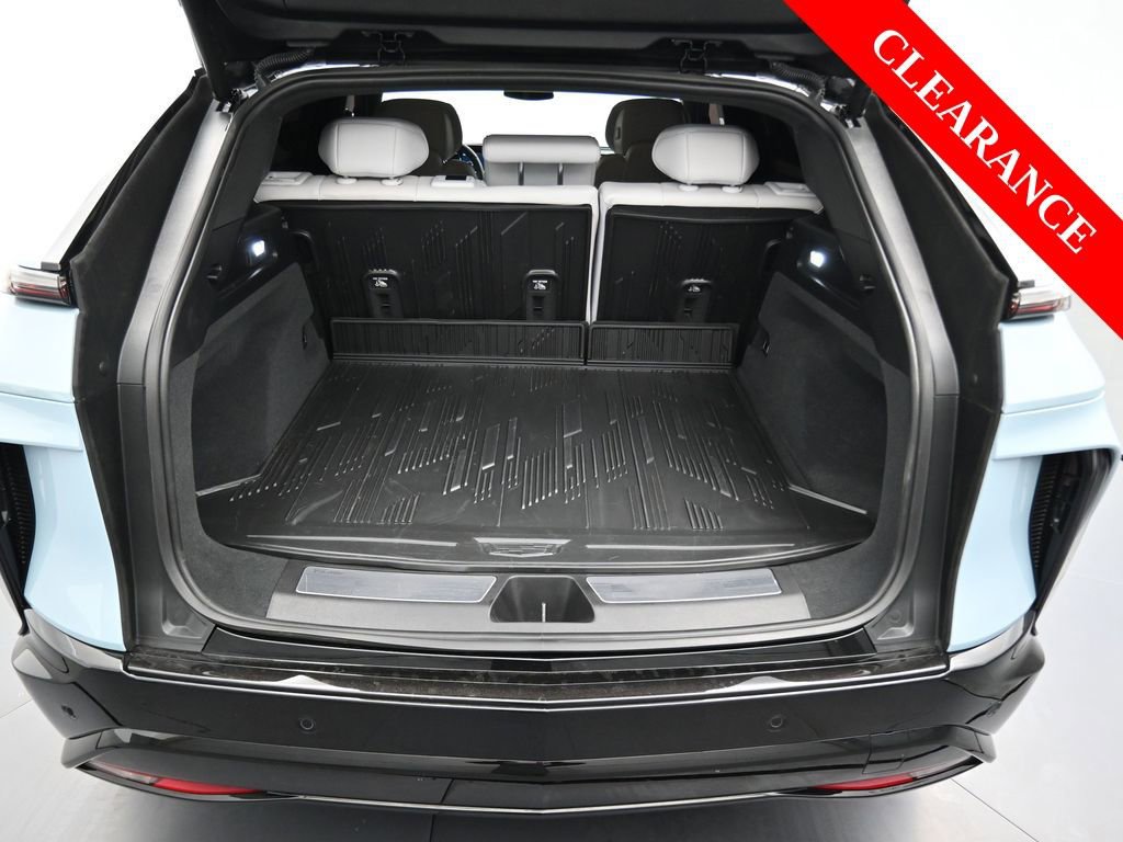 Used 2025 Cadillac Lyriq Sport image 18