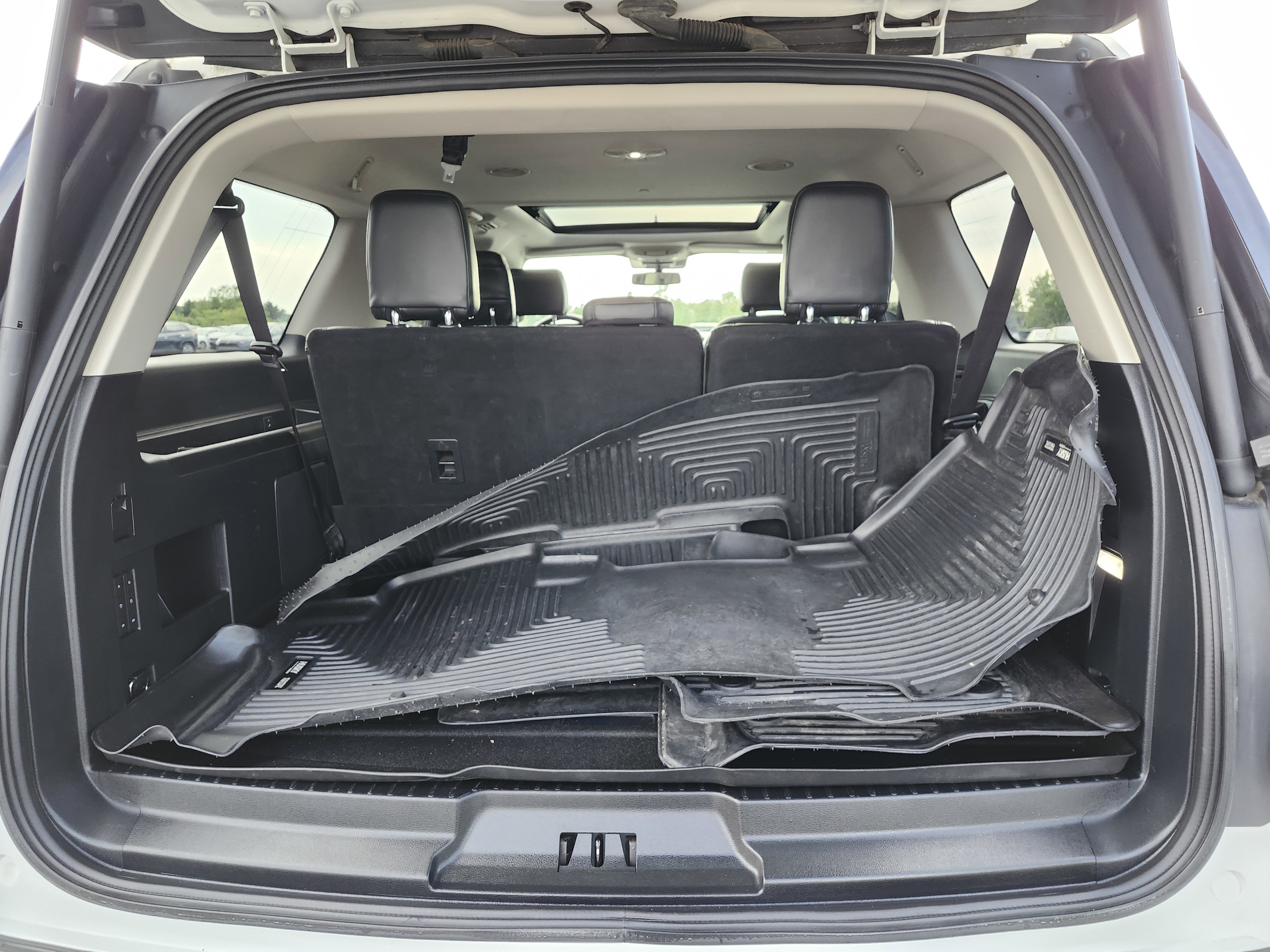 Used 2020 Ford Expedition Max Platinum AWD/4WD image 28