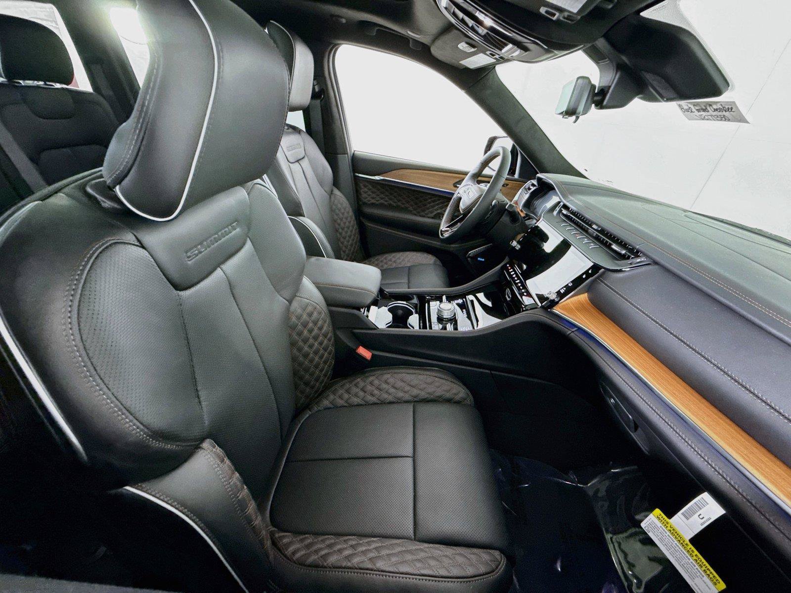 New 2027 Jeep Grand Cherokee Summit AWD/4WD image 23