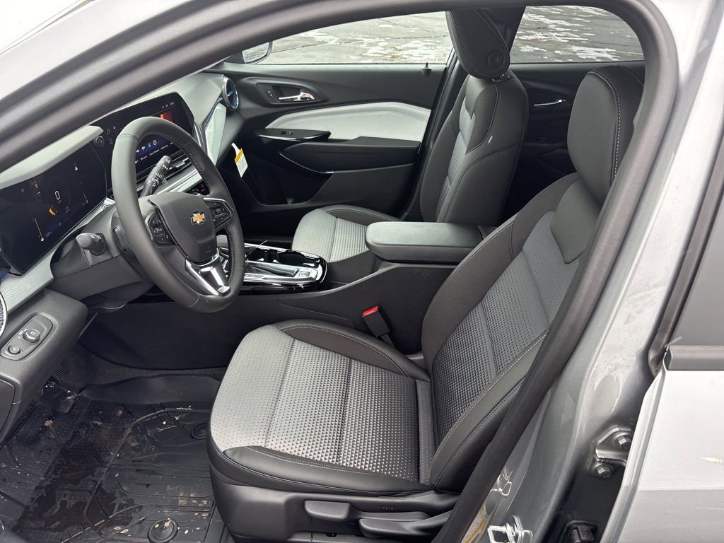 New 2026 Chevrolet Trax LT w/ Driver Confidence Package image 14