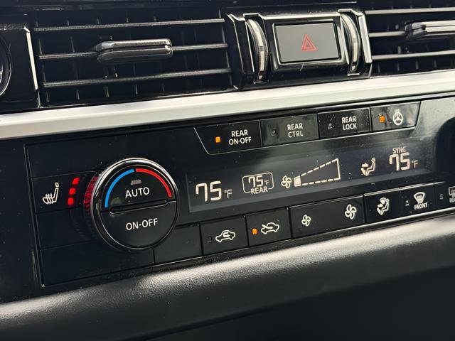 Used 2022 Nissan Pathfinder SL image 25