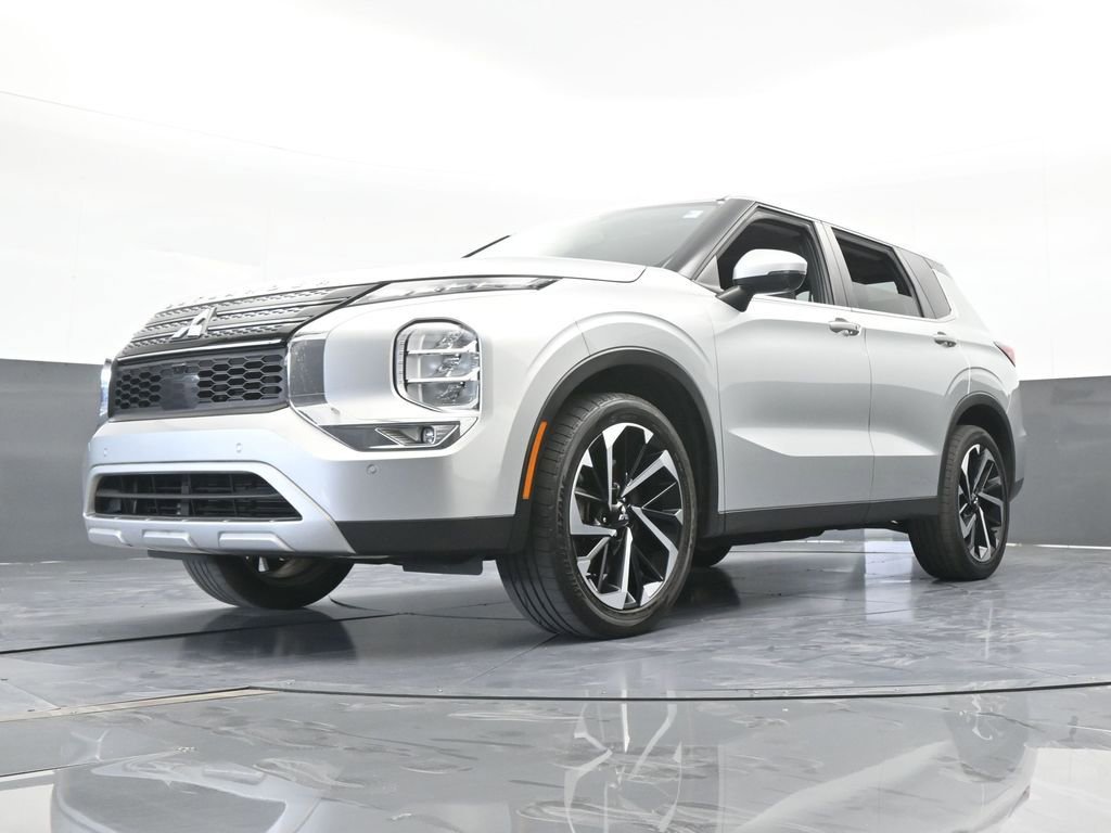 Used 2024 Mitsubishi Outlander SE image 66