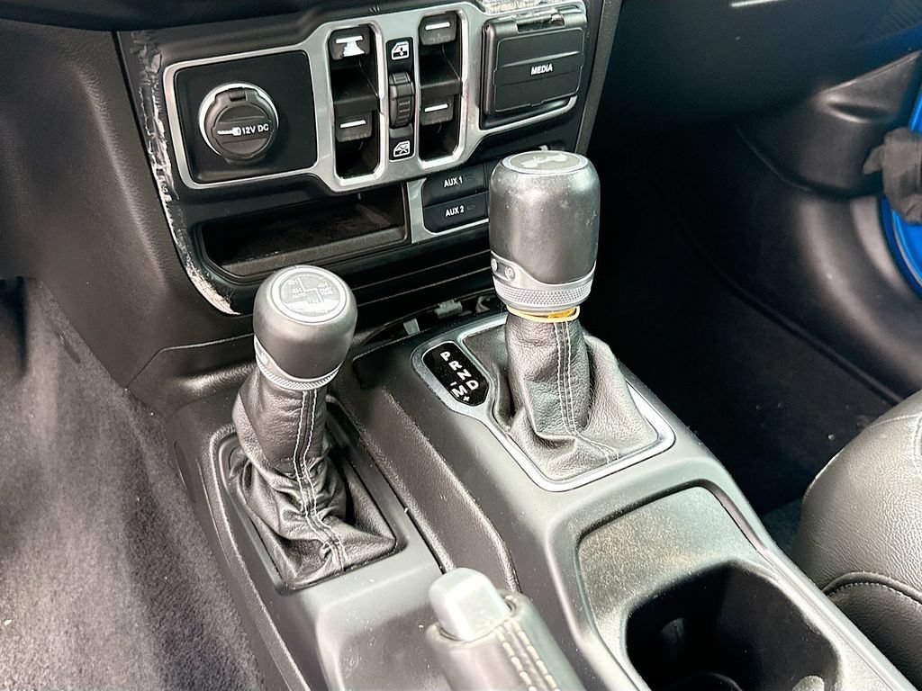 Used 2021 Jeep Wrangler Unlimited Sahara AWD/4WD image 15