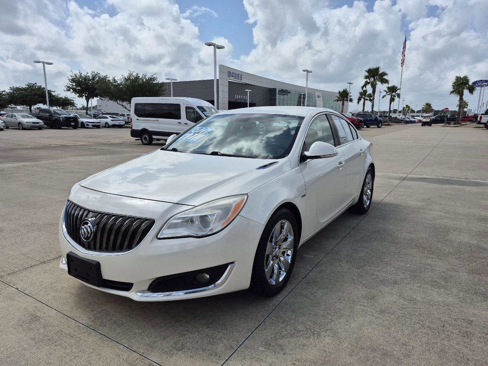 Used 2015 Buick Regal Premium image 1