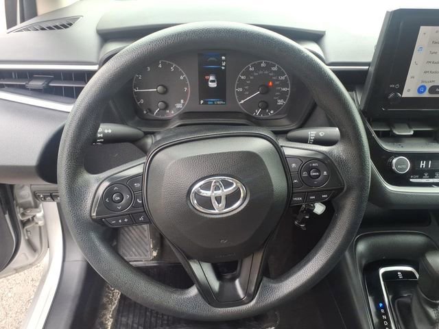 Used 2023 Toyota Corolla LE FWD image 5