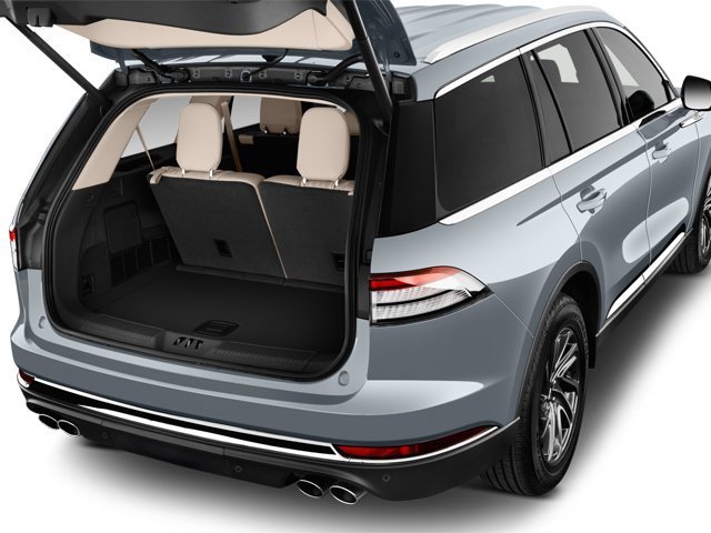Used 2022 Lincoln Aviator Reserve w/ Equipment Group 201A image 7