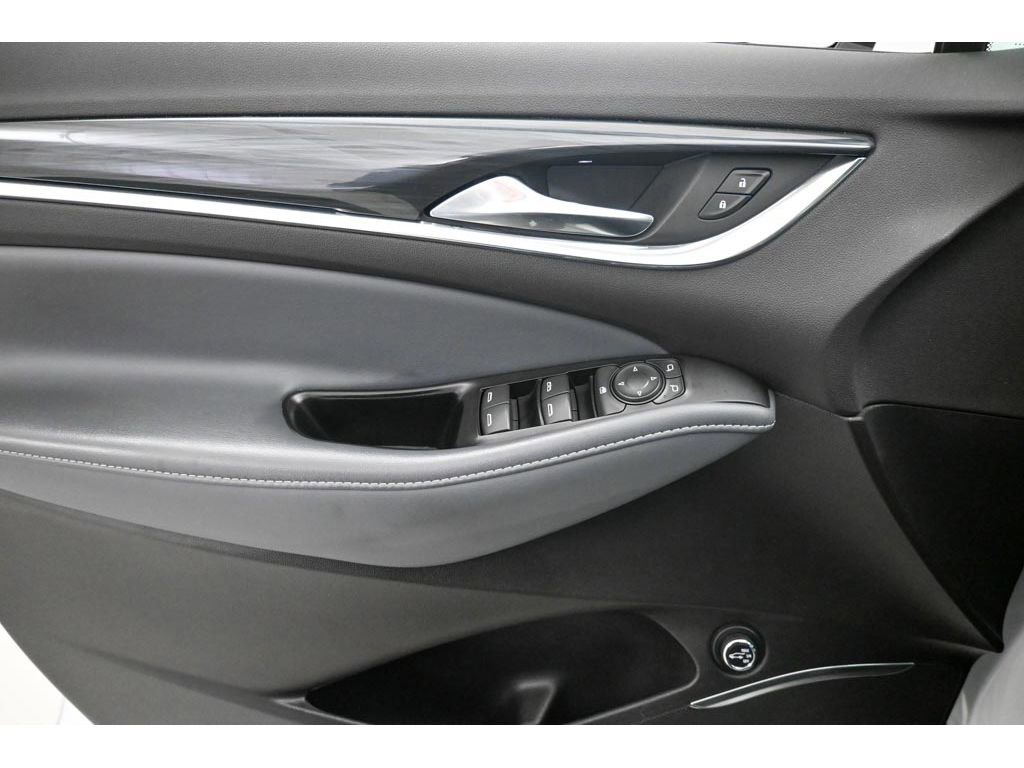 Used 2024 Buick Enclave Essence w/ Experience Buick Package image 32