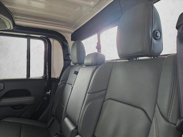 New 2026 Jeep Gladiator Mojave image 15