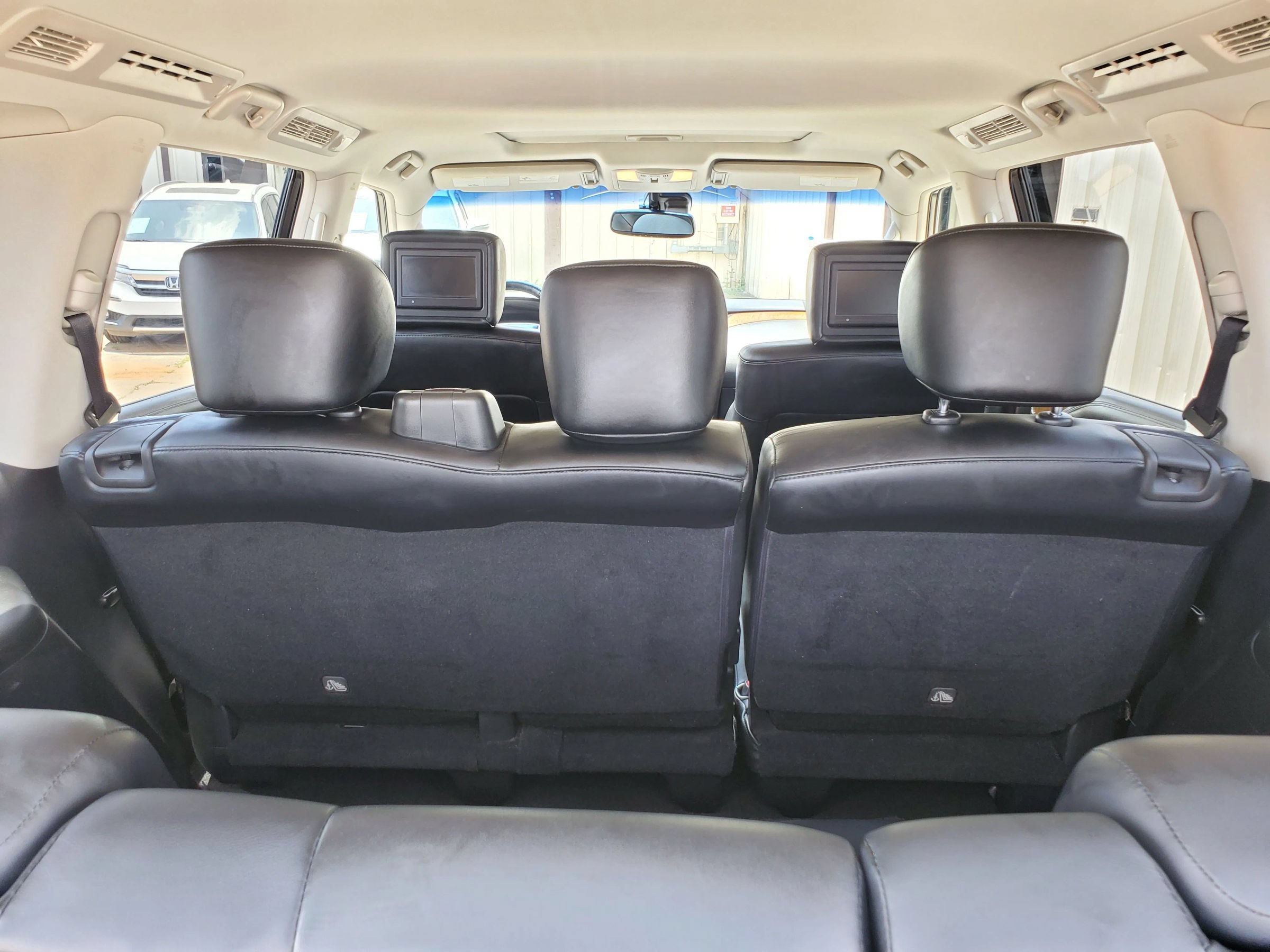 Used 2014 INFINITI QX80 4WD w/ Theater Package image 34