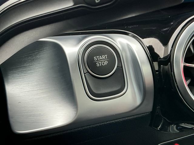 Used 2023 Mercedes-Benz EQB 300 4MATIC image 20