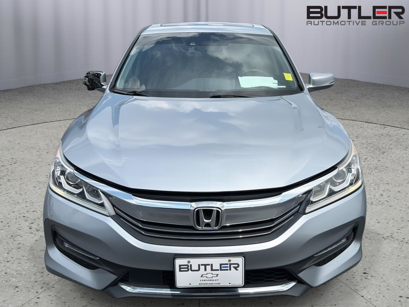 Used 2016 Honda Accord EX image 9