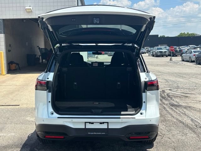 New 2027 INFINITI QX60 Sport w/ Dark Cargo Package AWD/4WD image 31