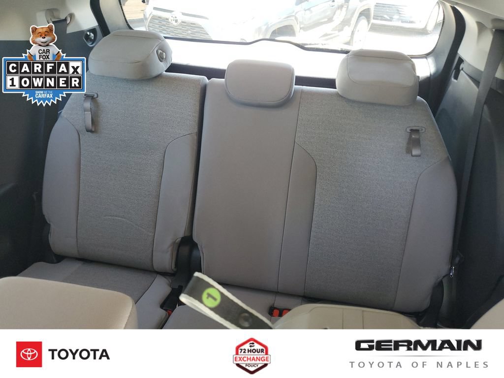 Certified 2026 Toyota Sienna LE FWD image 22