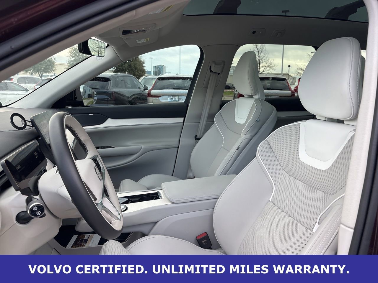 Used 2025 Volvo EX90 Plus image 18