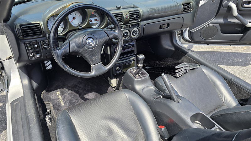 Used 2001 Toyota MR2 image 20
