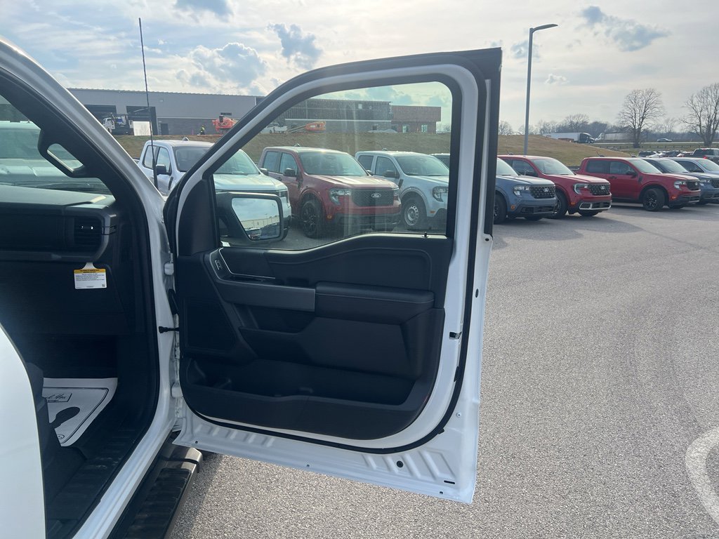 New 2026 Ford F150 XLT w/ Equipment Group 302A MID AWD/4WD image 16