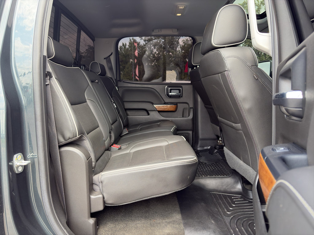 Used 2018 Chevrolet Silverado 2500 High Country w/ Duramax Plus Package AWD/4WD image 17