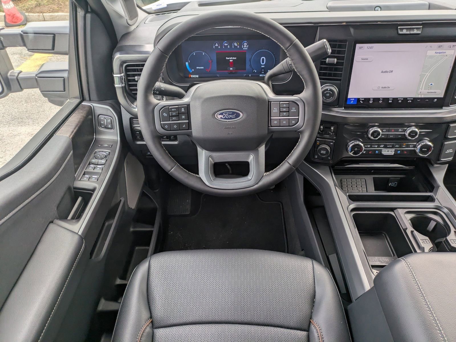 Certified 2026 Ford F250 Lariat w/ Black Appearance Package image 16