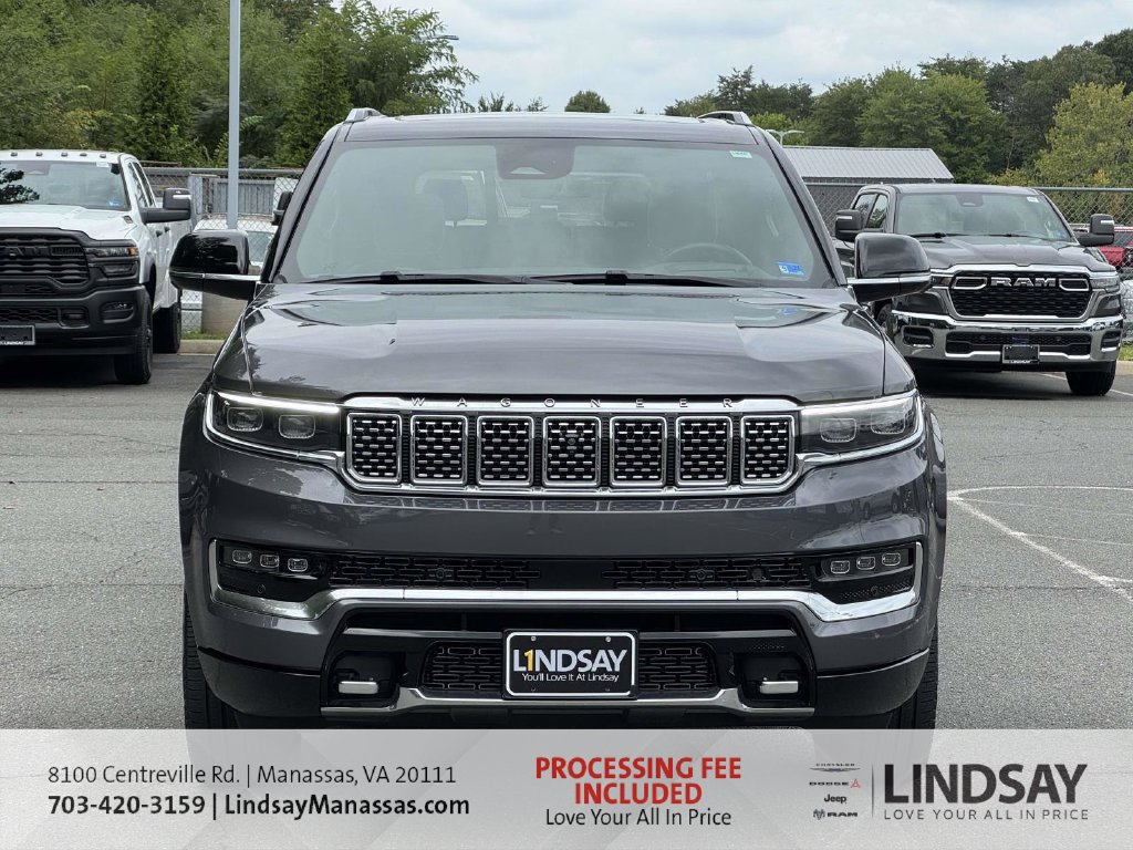 Used 2024 Jeep Grand Wagoneer Series III w/ HD Trailer Tow Package AWD/4WD image 3