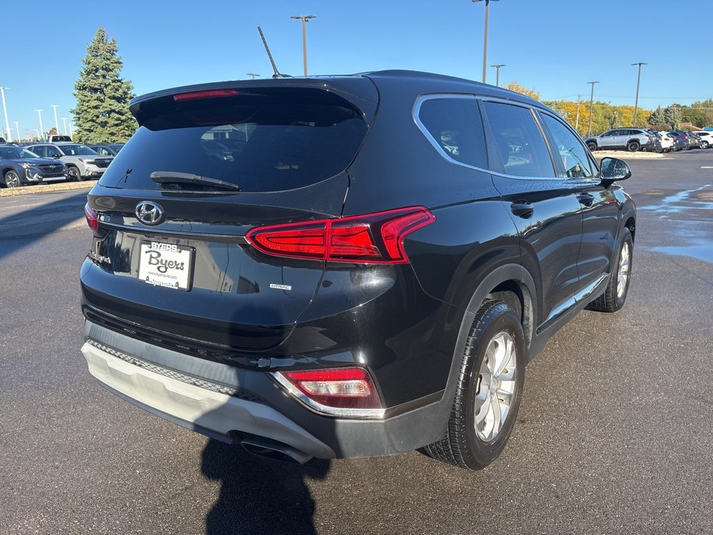 Used 2019 Hyundai Santa Fe SE image 3