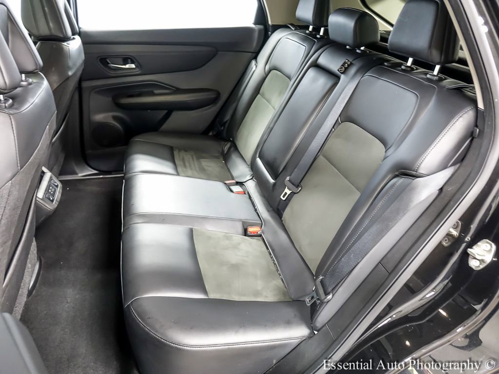 Used 2023 Nissan Ariya FWD image 11