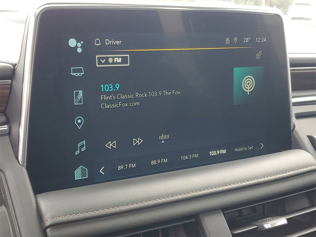 Used 2023 Chevrolet Suburban High Country image 21