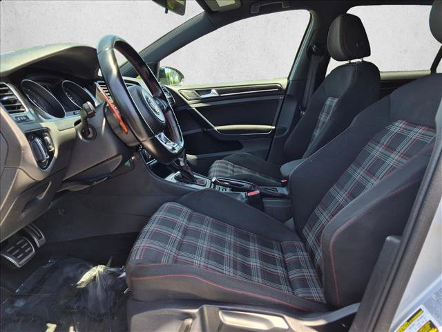 Used 2015 Volkswagen GTI SE FWD image 14
