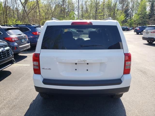 Used 2015 Jeep Patriot Sport w/ Power Value Group AWD/4WD image 4
