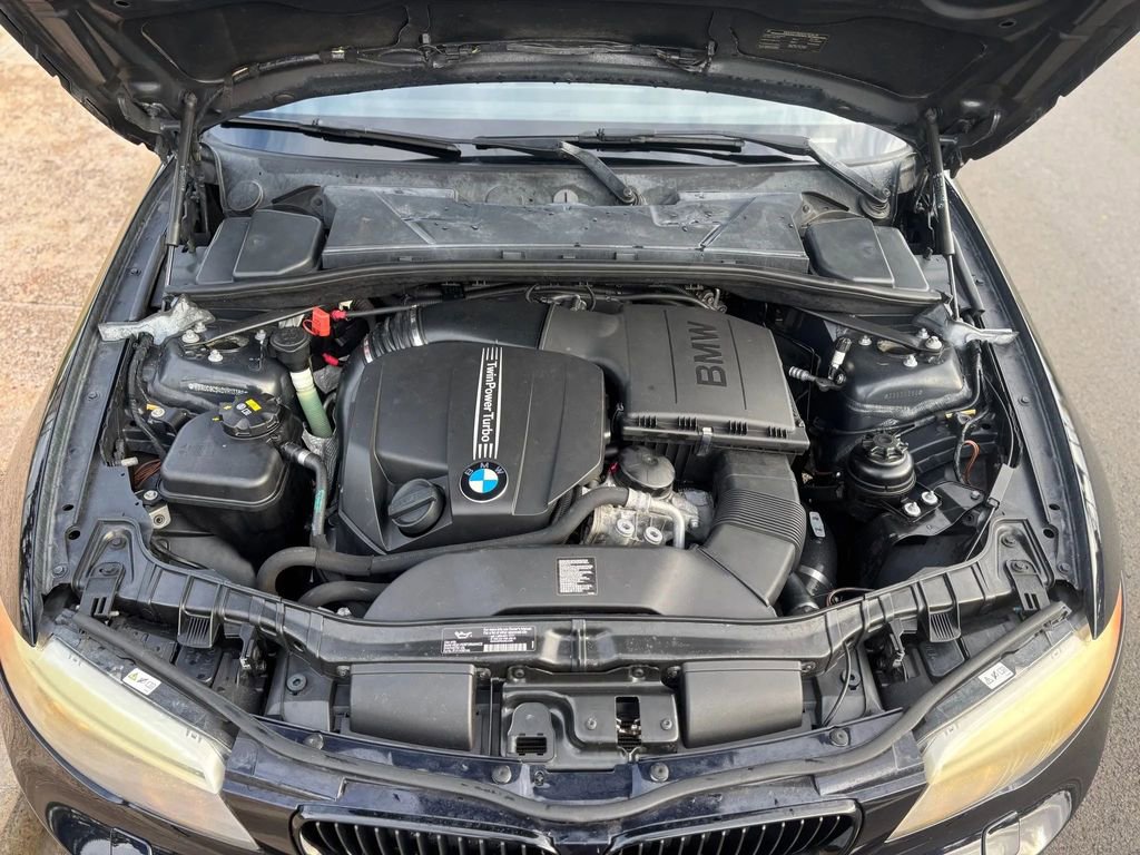 Used 2013 BMW 135i Coupe image 16