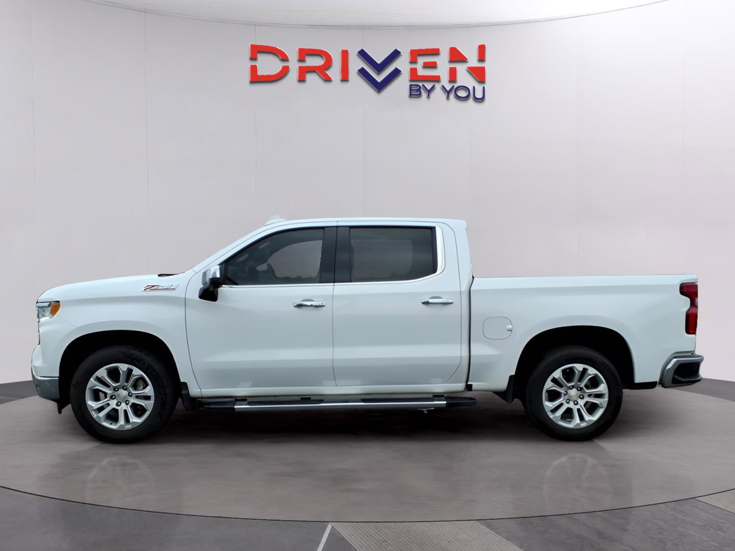 Used 2022 Chevrolet Silverado 1500 LTZ w/ LTZ Premium Package image 2