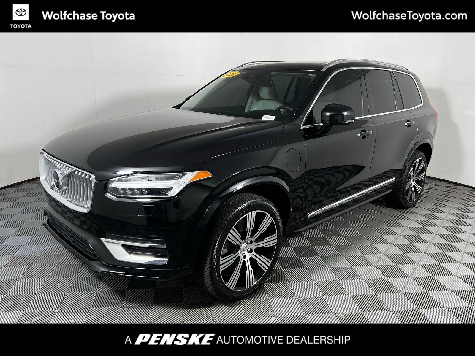 Used 2022 Volvo XC90 T8 Inscription w/ Advanced Package