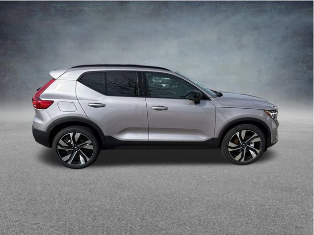 New 2026 Volvo XC40 B5 Ultra AWD/4WD image 9