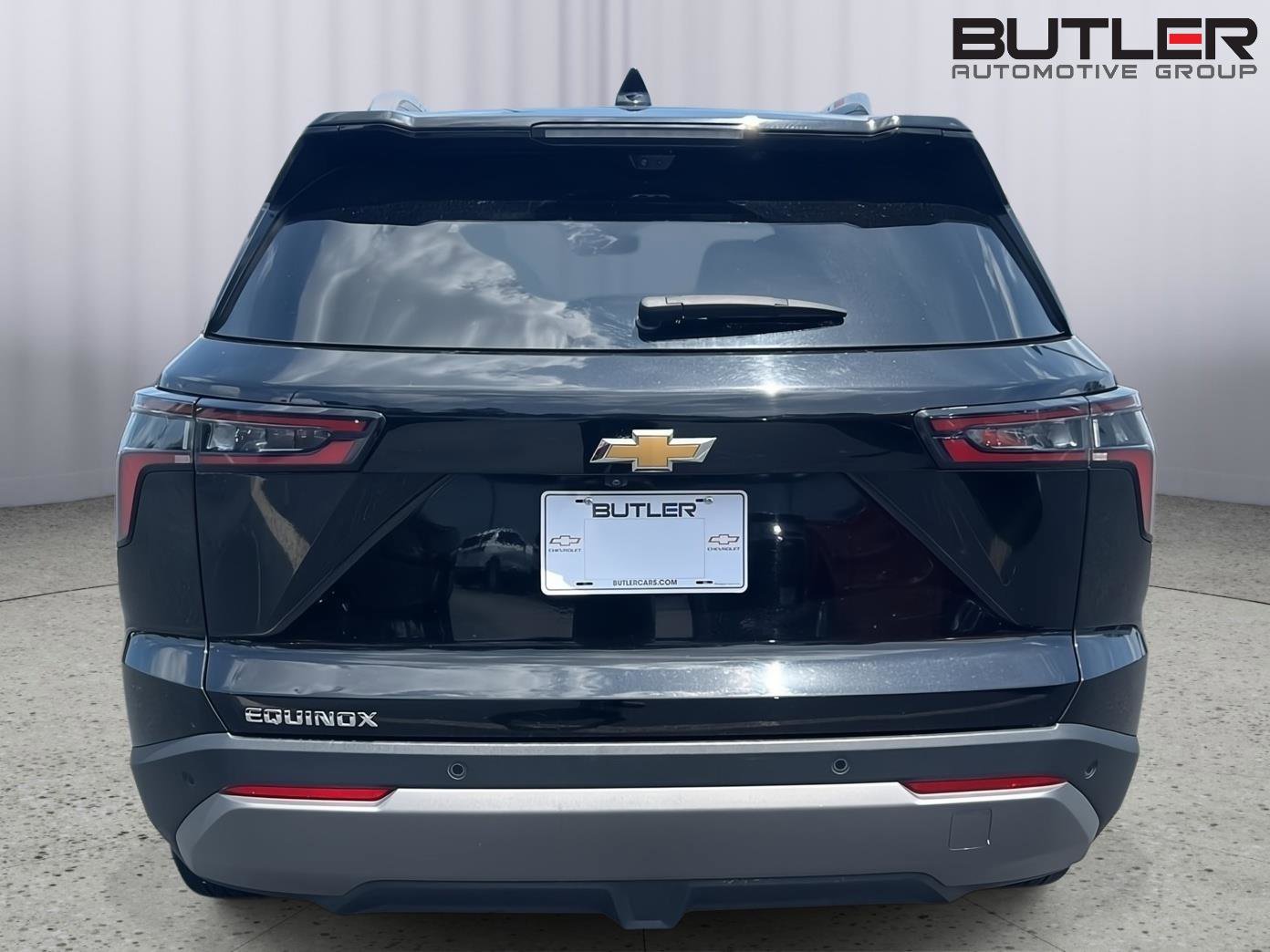 Used 2025 Chevrolet Equinox LT w/ Convenience Package II FWD image 4