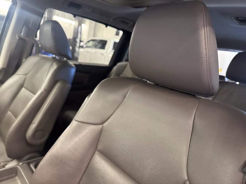 Used 2016 Honda Odyssey Touring Elite image 13