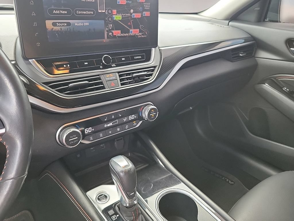 Used 2023 Nissan Altima 2.0 SR FWD image 20