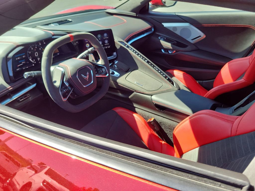 Used 2021 Chevrolet Corvette Stingray Premium Conv w/ Battery Protection Package image 3