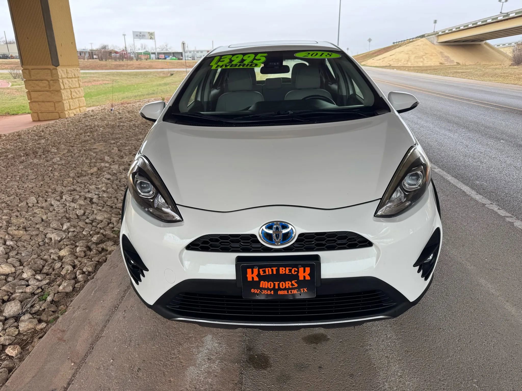 Used 2018 Toyota Prius C Four w/ Carpet Mat Package FWD image 8