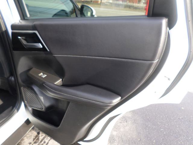 Used 2024 Mitsubishi Outlander SE image 34
