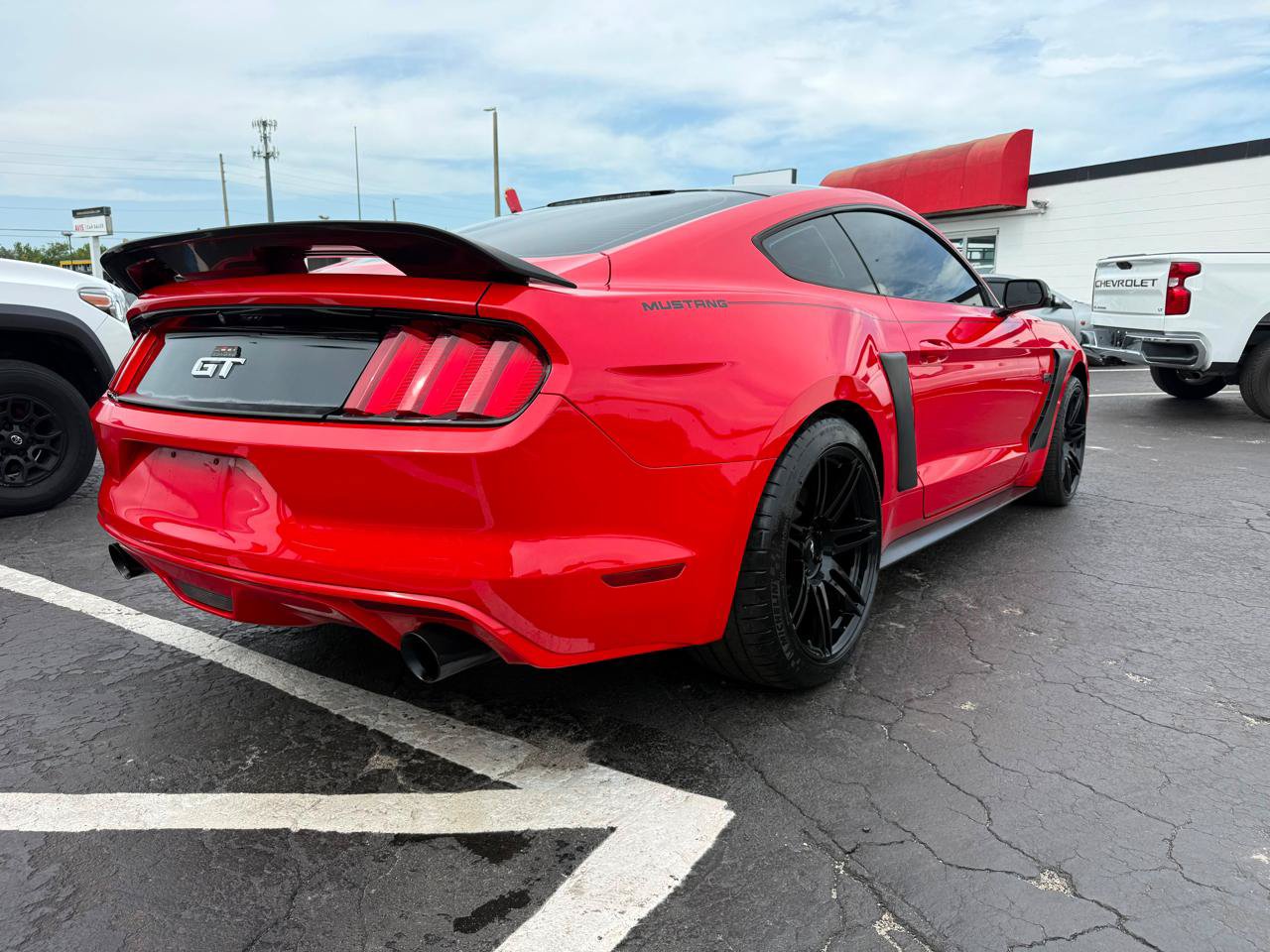 Used 2016 Ford Mustang GT RWD image 8
