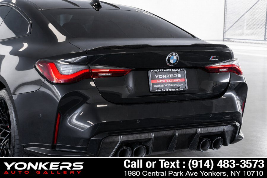 Used 2021 BMW M4 Competition w/ M Carbon Exterior Package RWD image 17