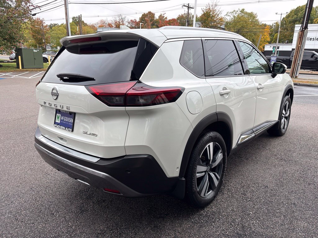 Certified 2023 Nissan Rogue SL w/ SL Premium Package AWD/4WD image 6
