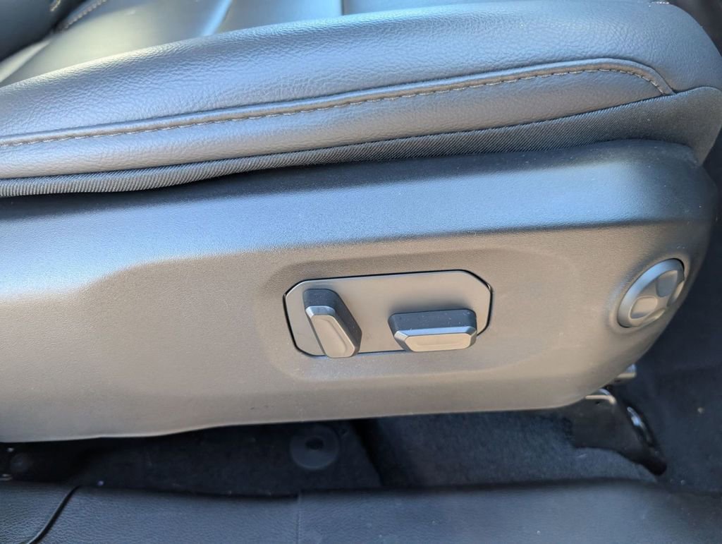 Used 2024 Jeep Wrangler Unlimited Sahara image 44