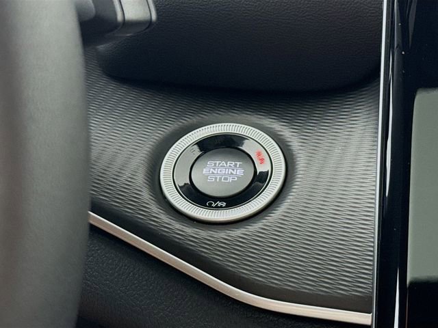 New 2025 Jeep Grand Cherokee Altitude image 13