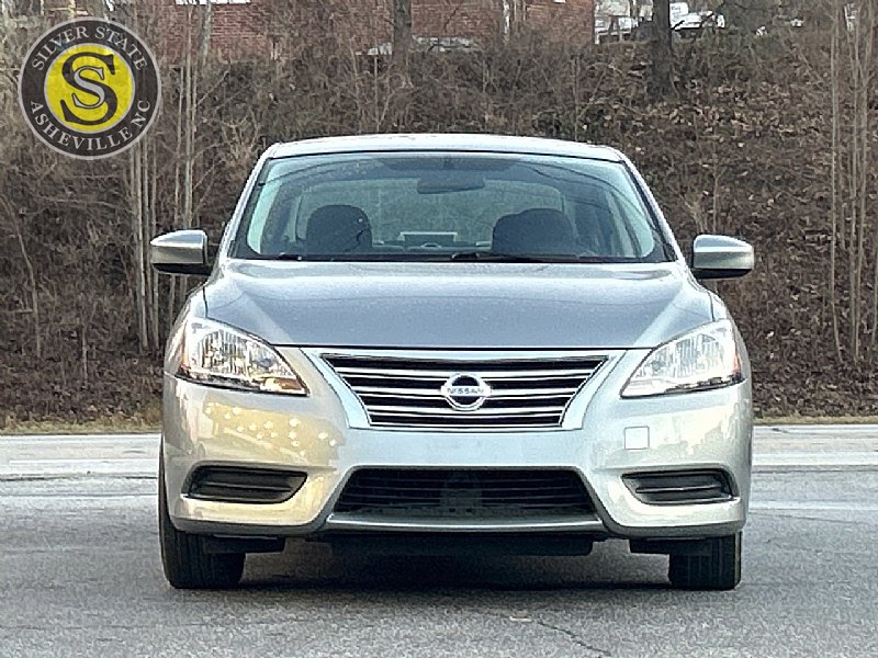 Used 2013 Nissan Sentra SV image 2