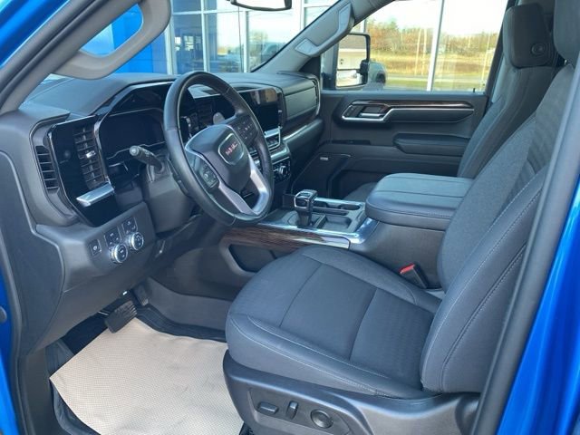 Used 2024 GMC Sierra 1500 Elevation w/ Preferred Package image 9