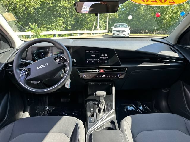 Used 2026 Kia Niro LX FWD image 19