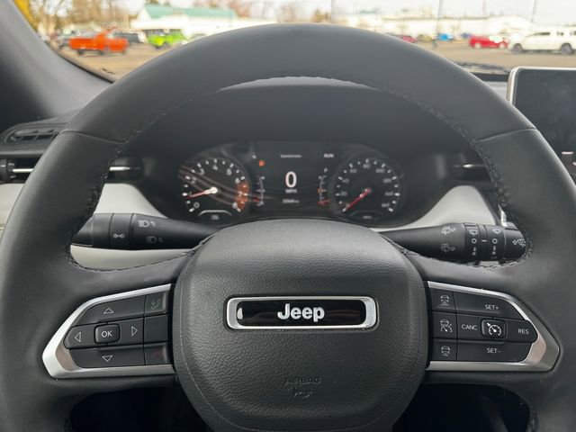 Used 2024 Jeep Compass Limited image 22