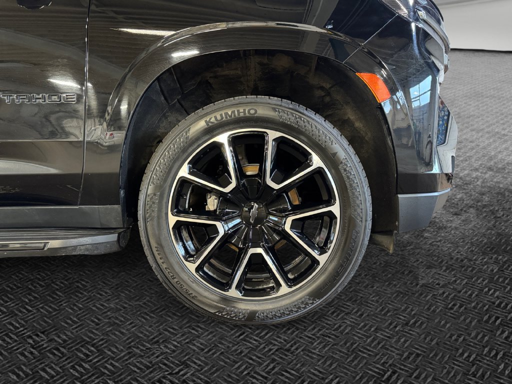 Used 2021 Chevrolet Tahoe RST w/ Luxury Package AWD/4WD image 11