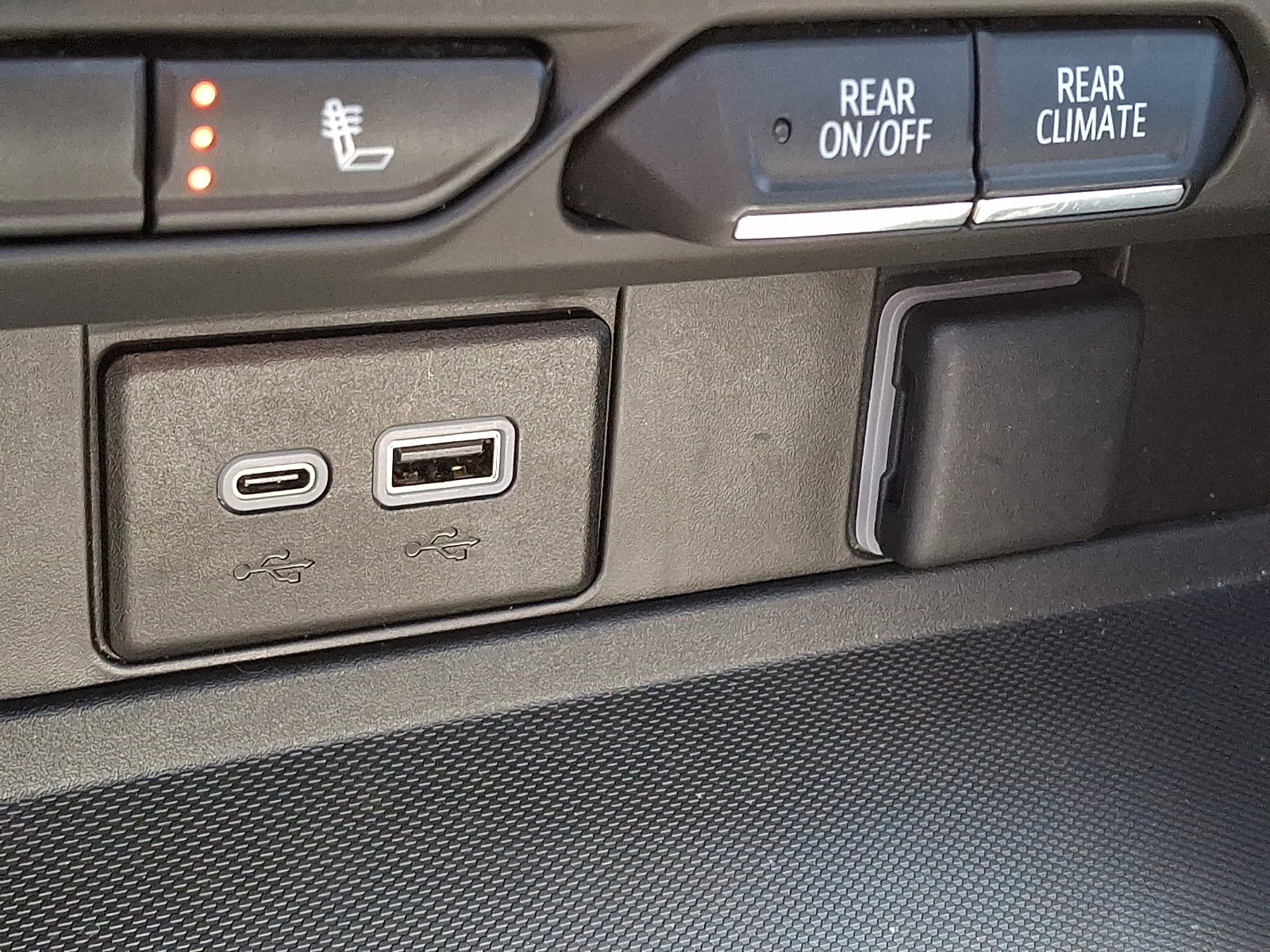 Certified 2024 Chevrolet Tahoe RST w/ Luxury Package image 28